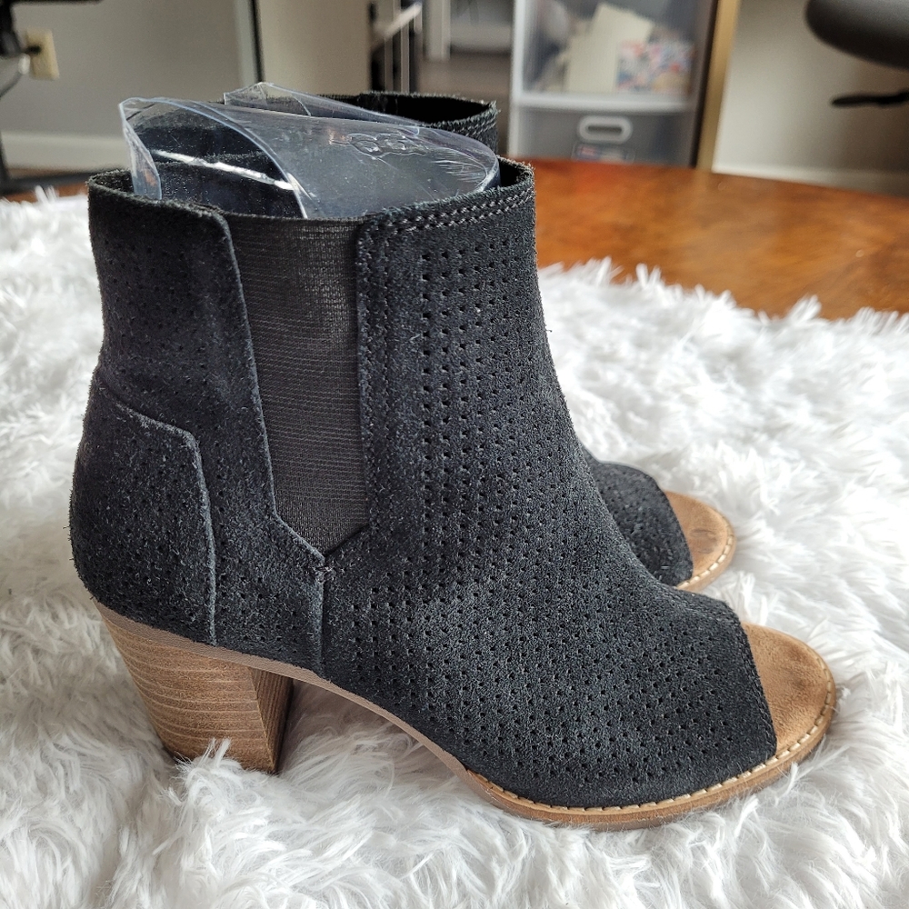 Toms Marjorca Peep Toe Block Heel